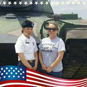 Meet your Posher, Joy